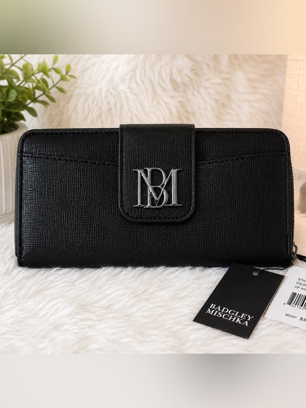 Badgley Mischka Black Zip-Around Wallet – New with Tags